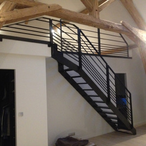 Escalier et garde corps acier