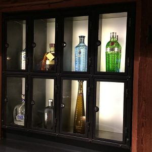 Vitrine décor style loft industrie